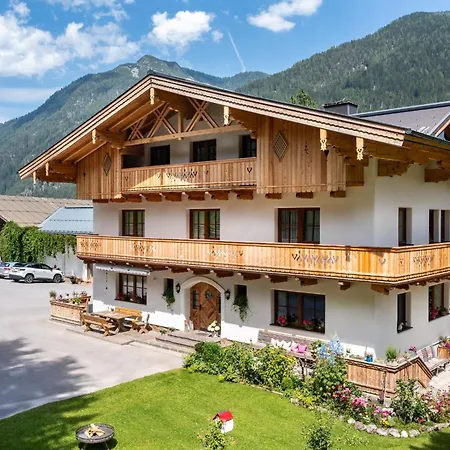Pension Walchauhof Flachau Exterior photo